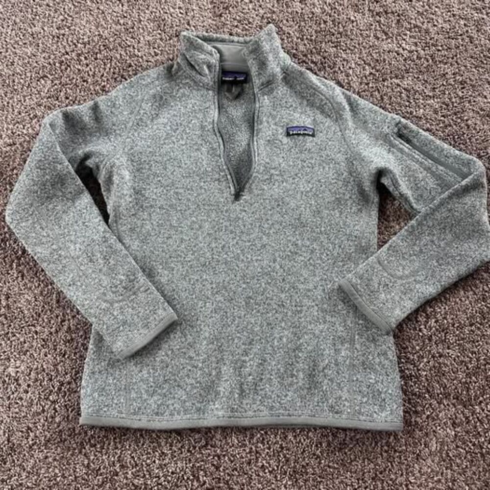 Patagonia women’s quartzip sweatshirt jacket